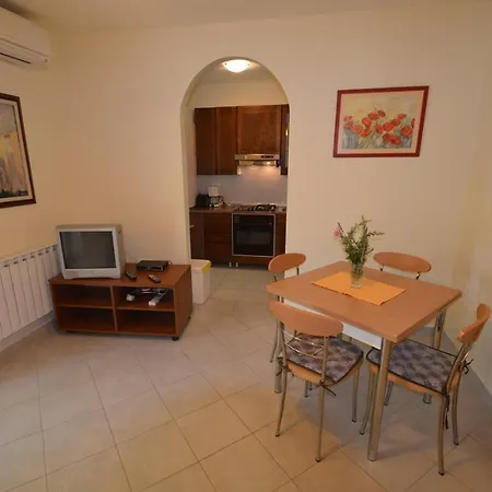 House Oskar 3*
